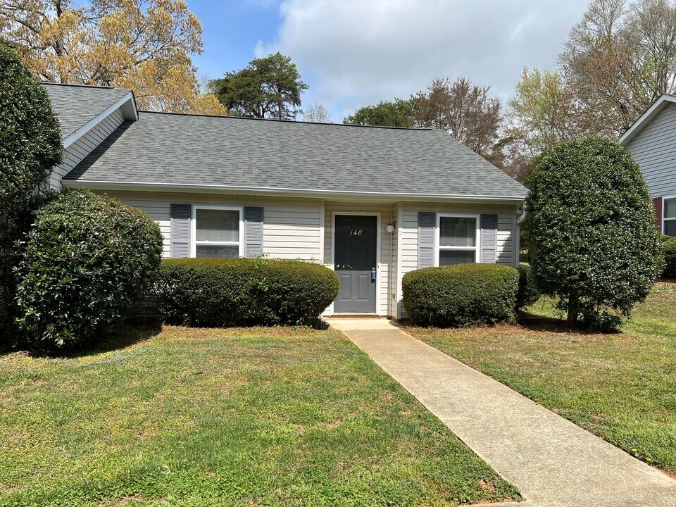148 Turbyfill Rd in Mooresville, NC - Foto de edificio
