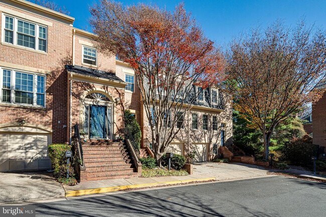 property at 1423 McLean Mews Ct