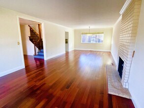 58 Stanford Ct in Novato, CA - Building Photo - Building Photo