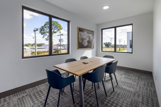 Sinclair at Palm Pointe in Ft. Myers, FL - Building Photo - Interior Photo