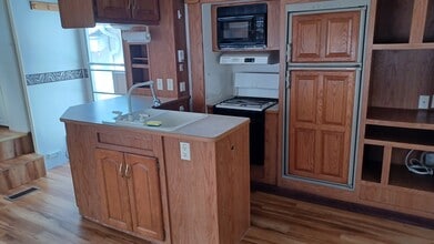 5030 Cord Ave, Unit Unit #RV in Pico Rivera, CA - Building Photo - Building Photo