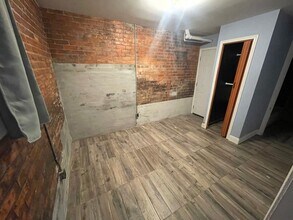 516 E Kirby St in Detroit, MI - Building Photo - Building Photo