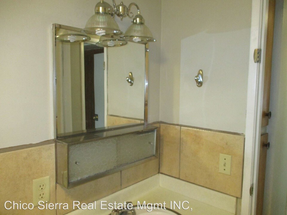 439 W 7th St in Chico, CA - Building Photo