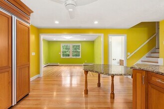 55 Park Ave in Wellesley, MA - Building Photo - Building Photo