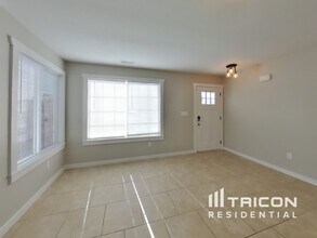 620 Scotch Pine Dr in Greenwood, IN - Building Photo - Building Photo