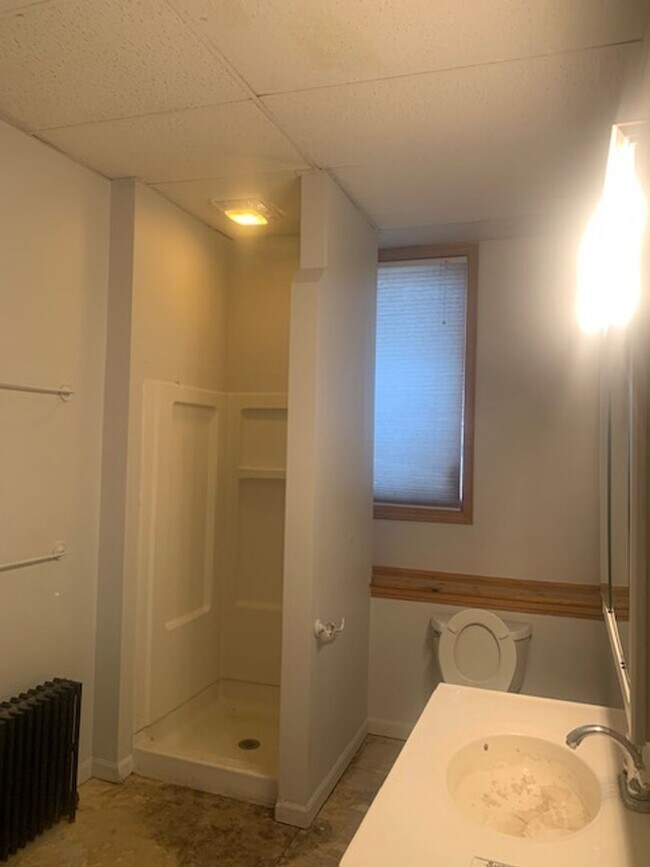 903 Main St in Adel, IA - Building Photo - Building Photo