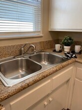 4453 W 159th St in Lawndale, CA - Building Photo - Building Photo