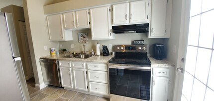 5388 Leaf Back Dr in Beckett Ridge, OH - Building Photo - Building Photo