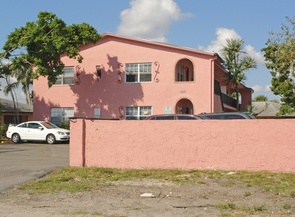 1021 NE 3rd Ave in Pompano Beach, FL - Building Photo