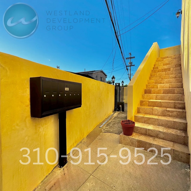 12409 Greene Ave in Los Angeles, CA - Building Photo - Building Photo