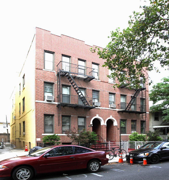 1518-1522 W 4th St in Brooklyn, NY - Building Photo - Building Photo