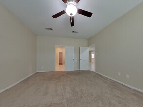 536 Red Dusk Paint Dr in La Marque, TX - Foto de edificio - Building Photo