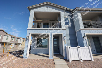 8149 E Petunia Ave in Mesa, AZ - Building Photo - Building Photo