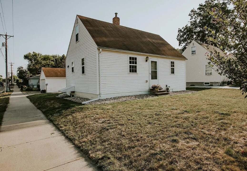 1501 7th Ave NW in Austin, MN - Building Photo