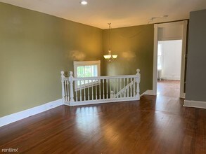 2706 Hamilton Ave-Unit -Unit 2 in Baltimore, MD - Building Photo - Building Photo
