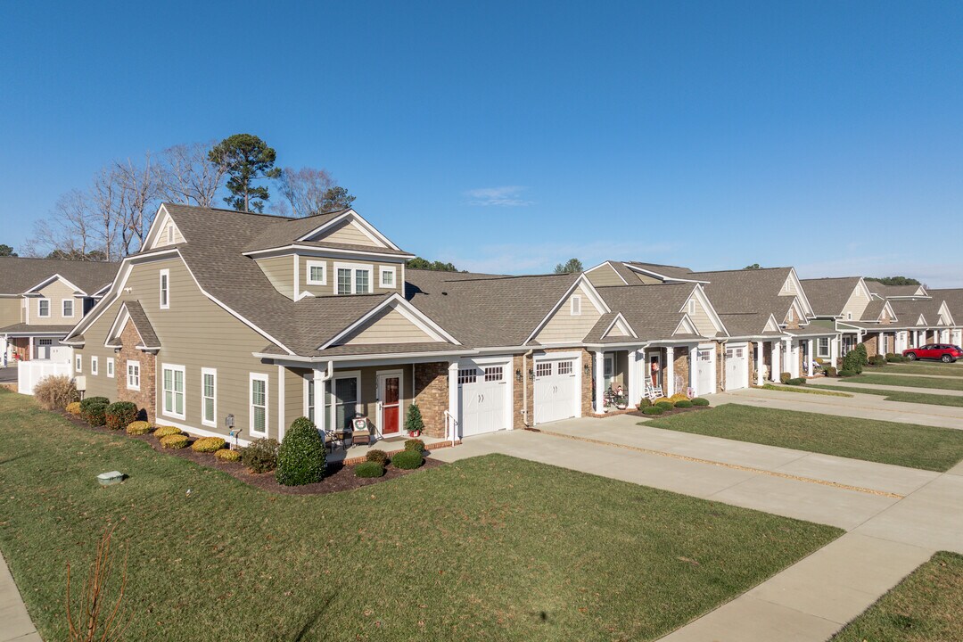 Fiddler's Crossing in Gloucester, VA - Building Photo