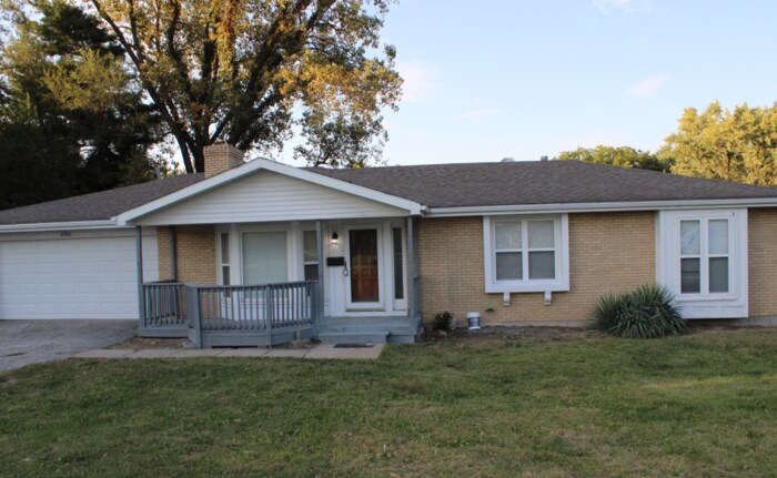 4926 Haskell Ave in Kansas City, KS - Foto de edificio