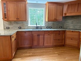 87 West St in Westford, MA - Building Photo