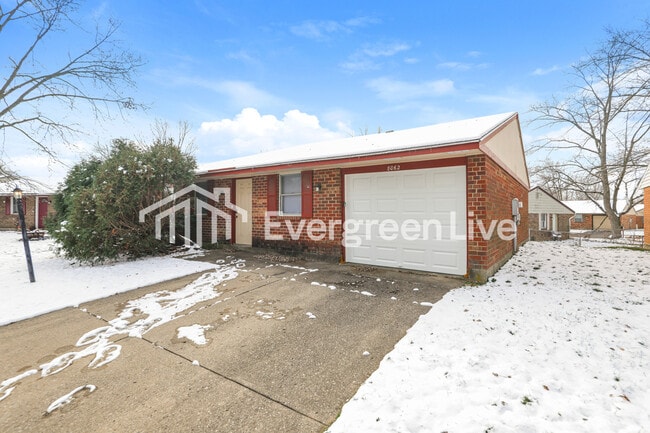 8062 Mt Hood in Dayton, OH - Building Photo - Building Photo