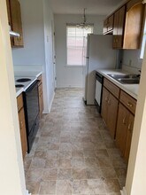 1237 Dharahn Dr in Hinesville, GA - Building Photo - Building Photo