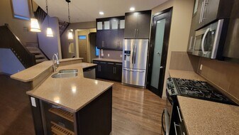 42 Pantego Link NW in Calgary, AB - Building Photo