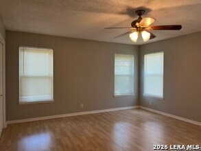 4042 City View Dr in San Antonio, TX - Building Photo - Building Photo