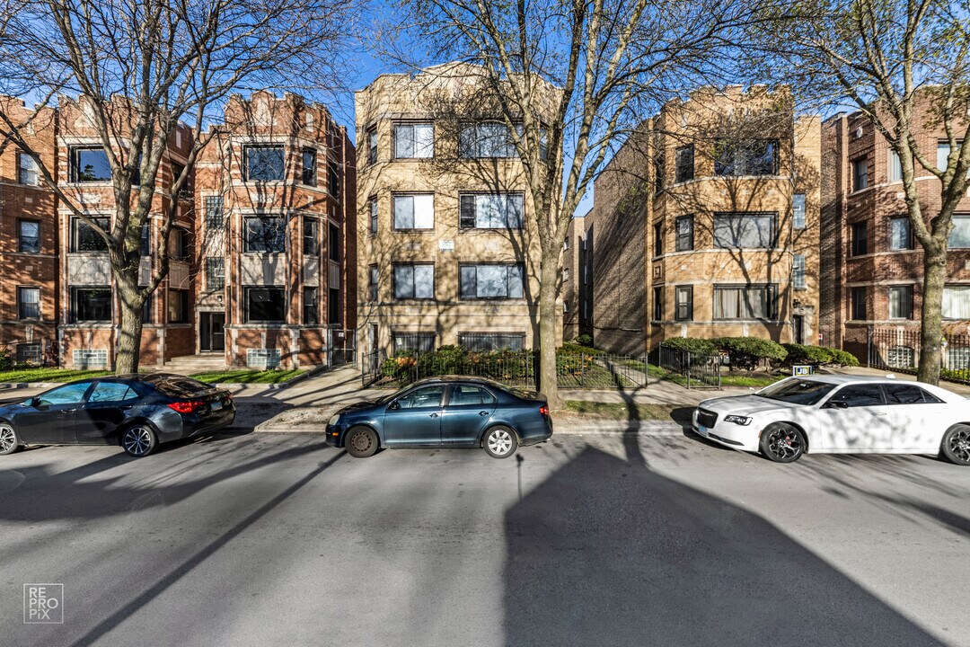 7719 S Yates Blvd in Chicago, IL - Building Photo