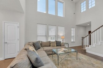 1050 Kenney Fort Crossing in Round Rock, TX - Building Photo - Building Photo