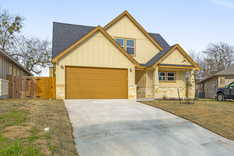 2143 Blackhawk Lp in Belton, TX - Foto de edificio - Building Photo