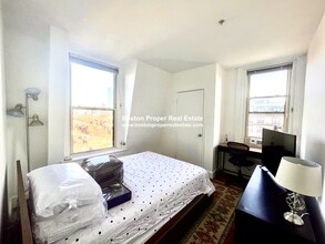 483 Beacon St, Unit 96 in Boston, MA - Building Photo - Building Photo