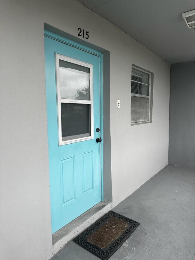 2600 Fiore Way in Delray Beach, FL - Building Photo - Building Photo