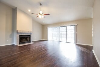 1185 Newton Ct in Winter Springs, FL - Building Photo - Building Photo