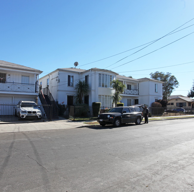 1200-1210 N Kenmore Ave in Los Angeles, CA - Building Photo - Building Photo