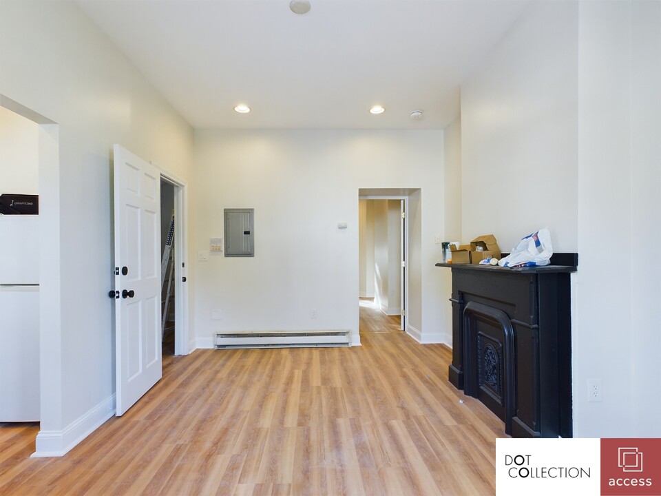 31 Alexander St, Unit #2 in Boston, MA - Building Photo