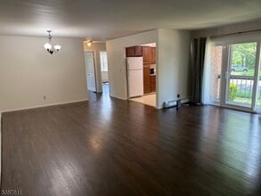 528 Andria Ave in Hillsborough, NJ - Building Photo - Building Photo