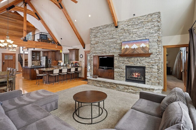 property at 8 Mt Baker Ln