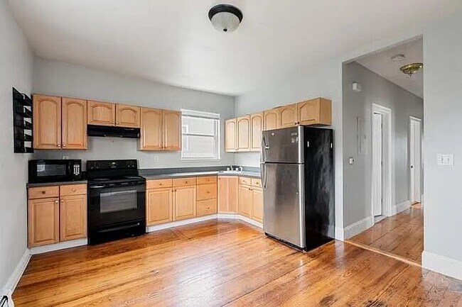 23 Beale St, Unit 3 in Boston, MA - Building Photo - Building Photo