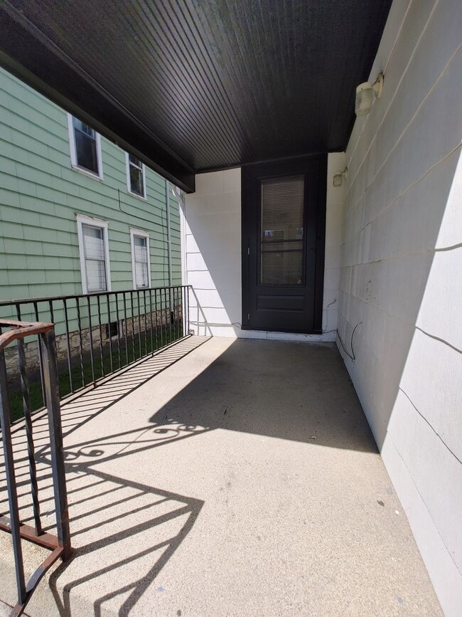 82 E Maynard Ave in Columbus, OH - Building Photo - Building Photo