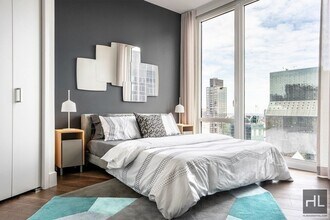 East 44th Street in New York, NY - Building Photo - Building Photo