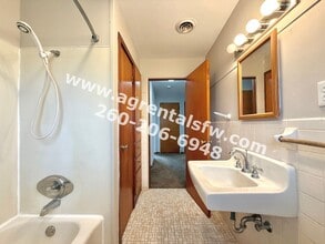 14901 Illinois Rd in Fort Wayne, IN - Building Photo - Building Photo