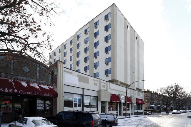 1121 Commonwealth Ave in Boston, MA - Foto de edificio - Building Photo