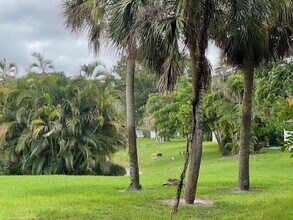 2600 Fiore Way in Delray Beach, FL - Building Photo - Building Photo