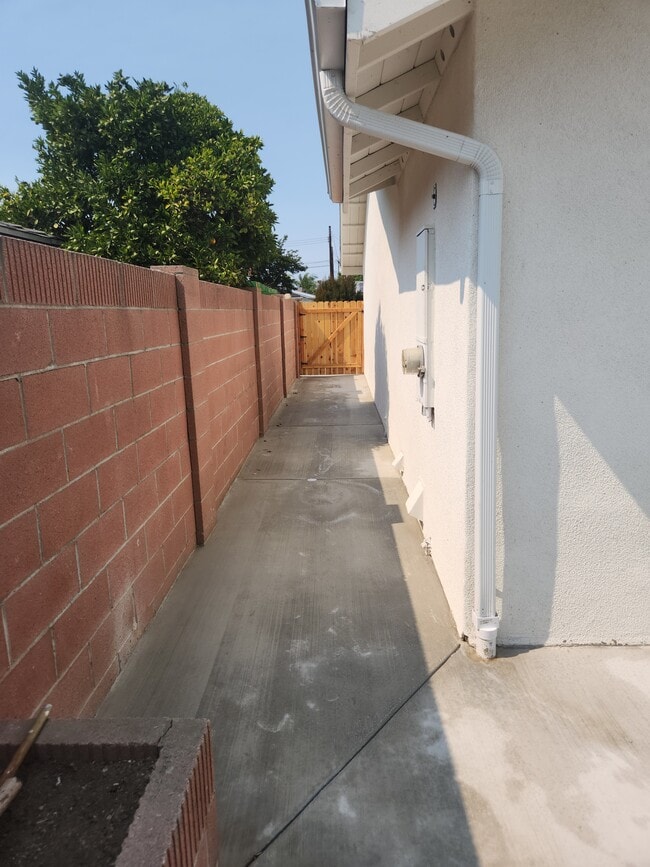 11821 Wutzke St in Garden Grove, CA - Building Photo - Building Photo