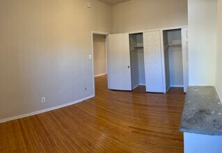 3911 Pine St, Unit 3 in Philadelphia, PA - Foto de edificio - Building Photo