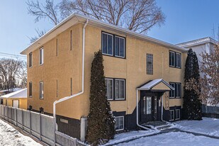 9835 82 Av NW in Edmonton, AB - Building Photo