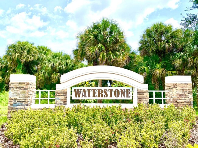 5331 Vespera St in Fort Pierce, FL - Building Photo - Building Photo