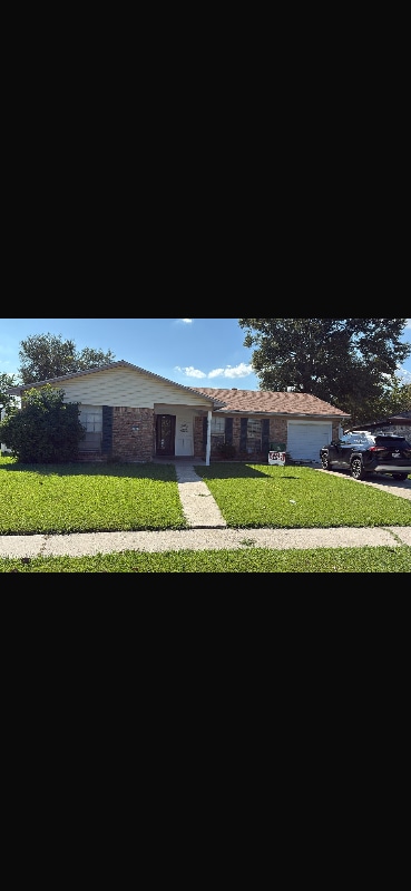 property at 732 Holyoke Pl