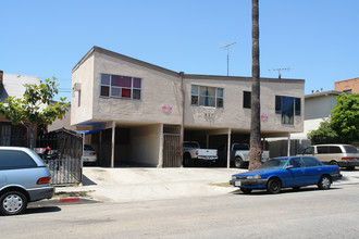 857 S St Andrews Pl in Los Angeles, CA - Building Photo - Building Photo