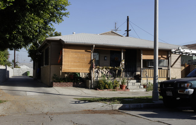 6616 Beck Ave in North Hollywood, CA - Foto de edificio - Building Photo