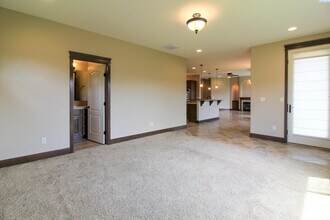 3047 Bluffs Dr in Richland, WA - Building Photo - Building Photo